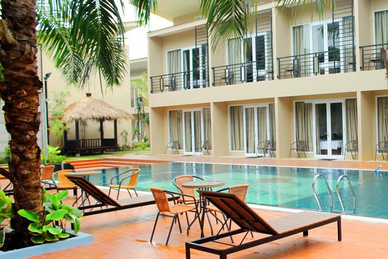 Bali De Anyer Hotel & Restaurant Exteriör bild