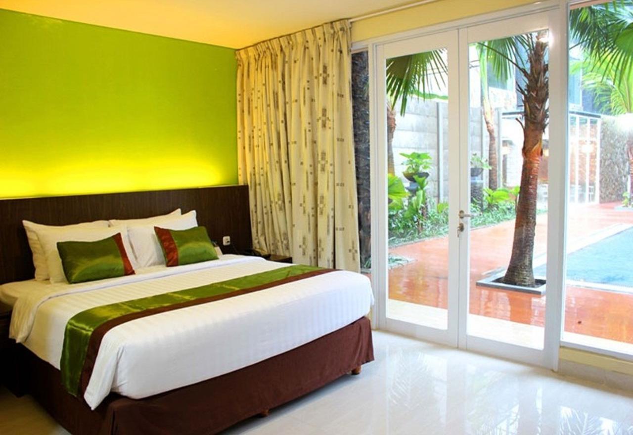 Bali De Anyer Hotel & Restaurant Exteriör bild